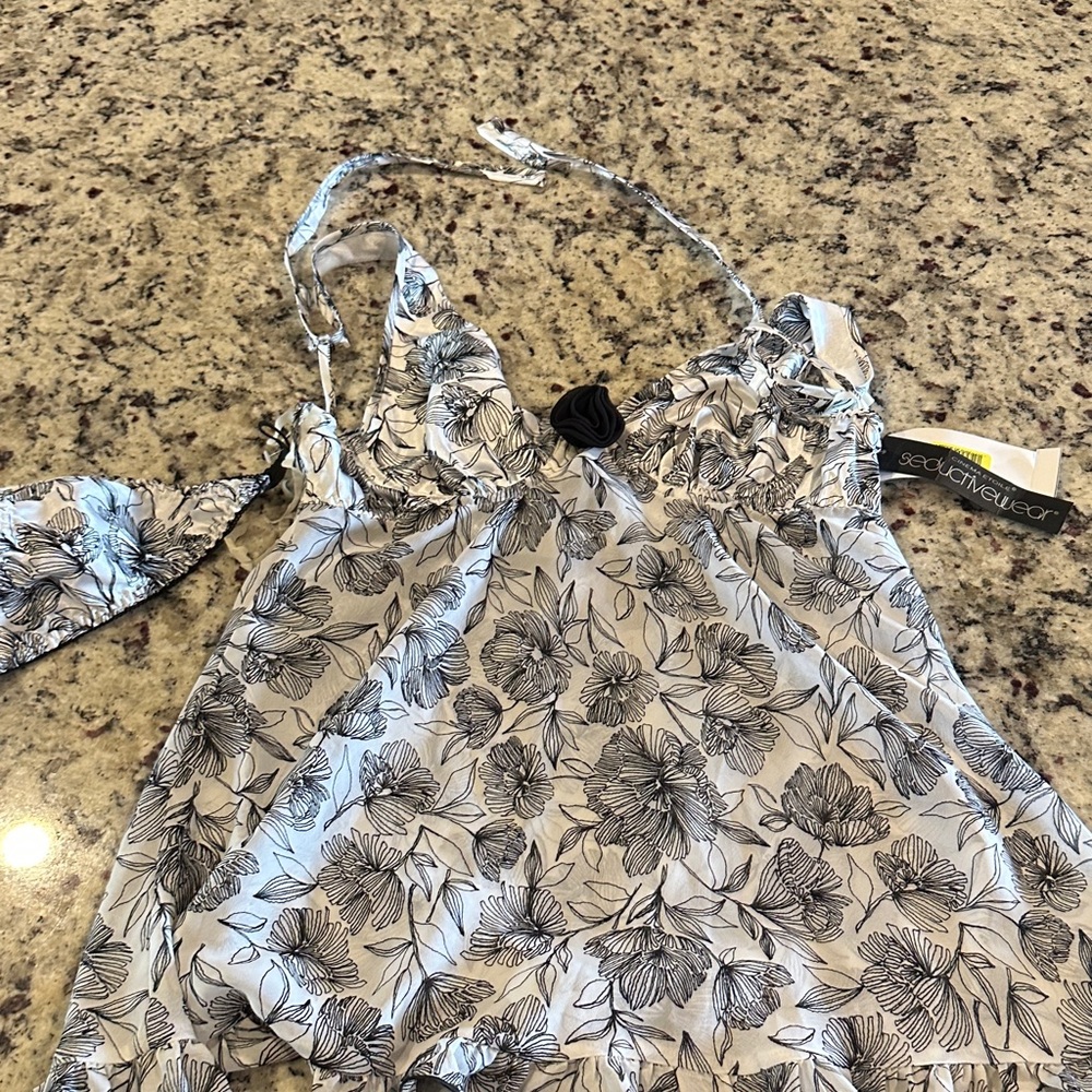 Monochrome Floral nightie with thong